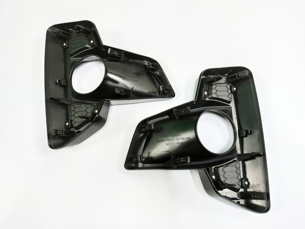 COVER GRIS HALOGENOS HILUX 16-20 ROCCO