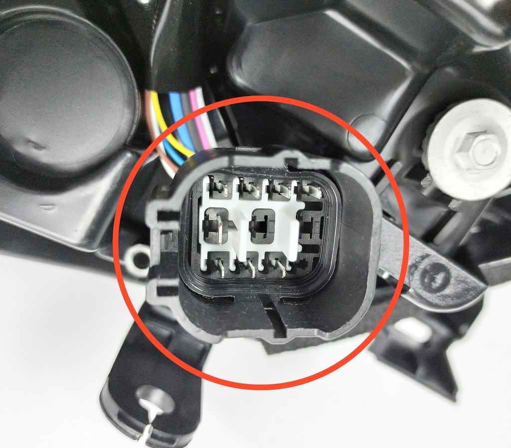 PANTALLAS LED LX570 08-15