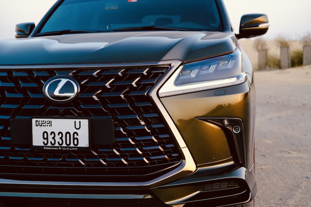 PARRILLA LX570 F-SPORT 2021