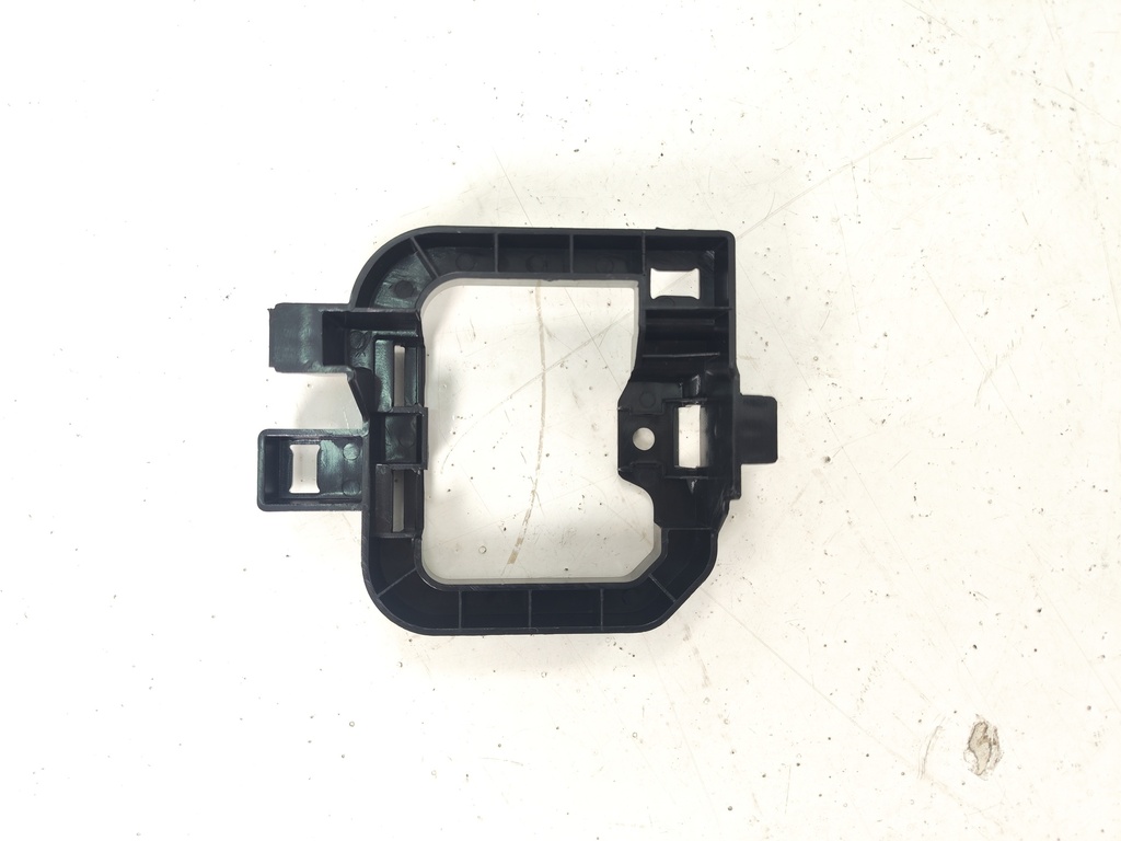 BASE DE HALOGENO LH NISSAN FRONTIER 21-23 PARA ORIGINAL