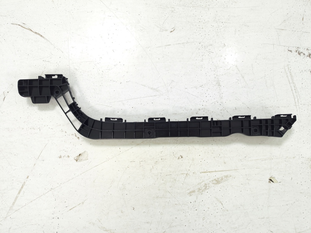 GUIA DE BUMPER TRASERO LX570 13-15 RH