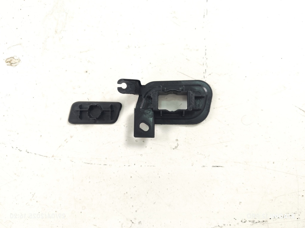 BASE Y TAPA DE ROCIADOR RH LC300 22-25 PARA LC200 (CON EL KIT)