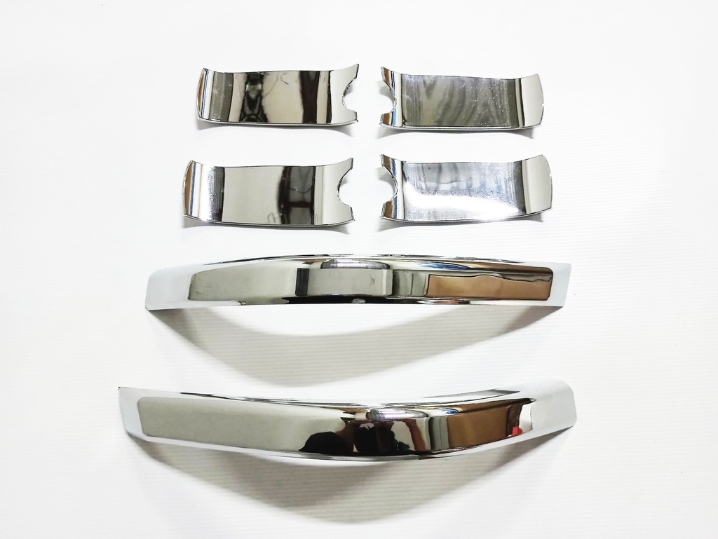 COVER CHROME DE LUCES TRASERAS LC200 08-15