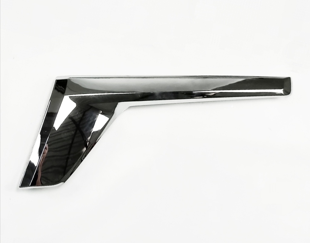 EXTENSION CHROME DE PARRILLA LC200 LH 16-20