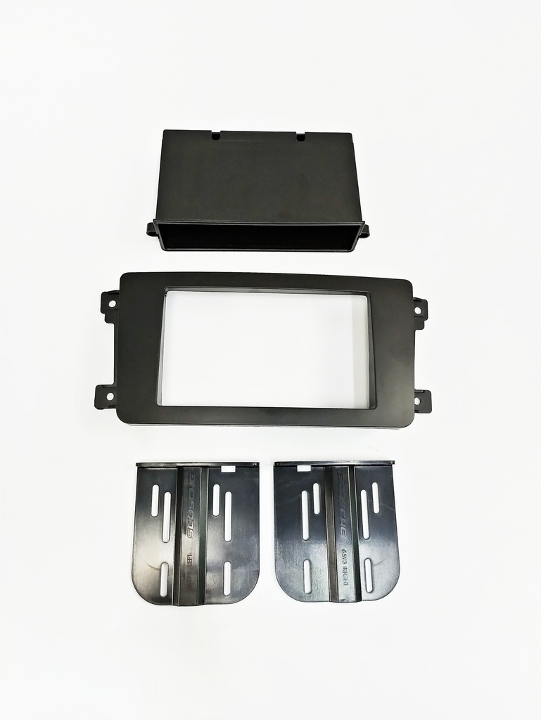 JUEGO DE COVER RADIO MAZDA CX9 21-24