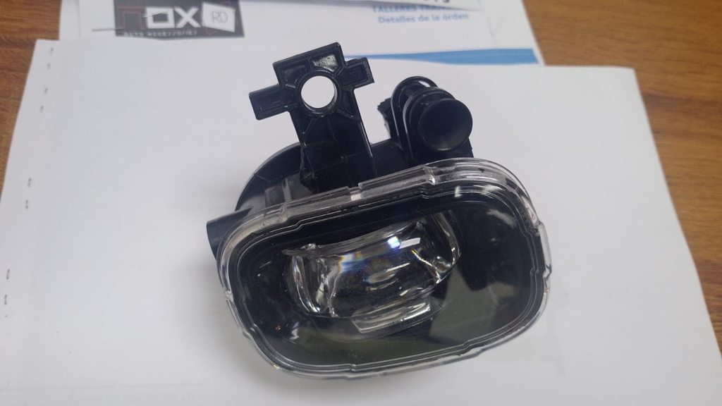 HALOGENO RH NISSAN FRONTIER 21-23 PARA ORIGINAL