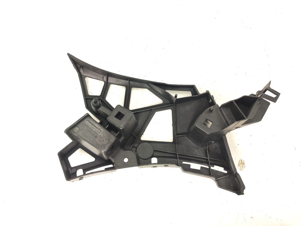 BASE DE BUMPER TRASERO RH MERCEDES GLE 16-19